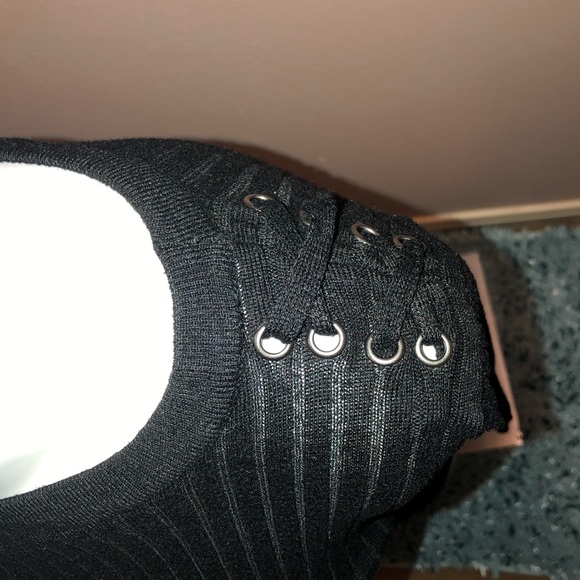 Black long sleeve shirt - Picture 5 of 7